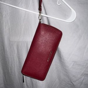 Michael Kors Leather Continental Wristlet  - Maroon